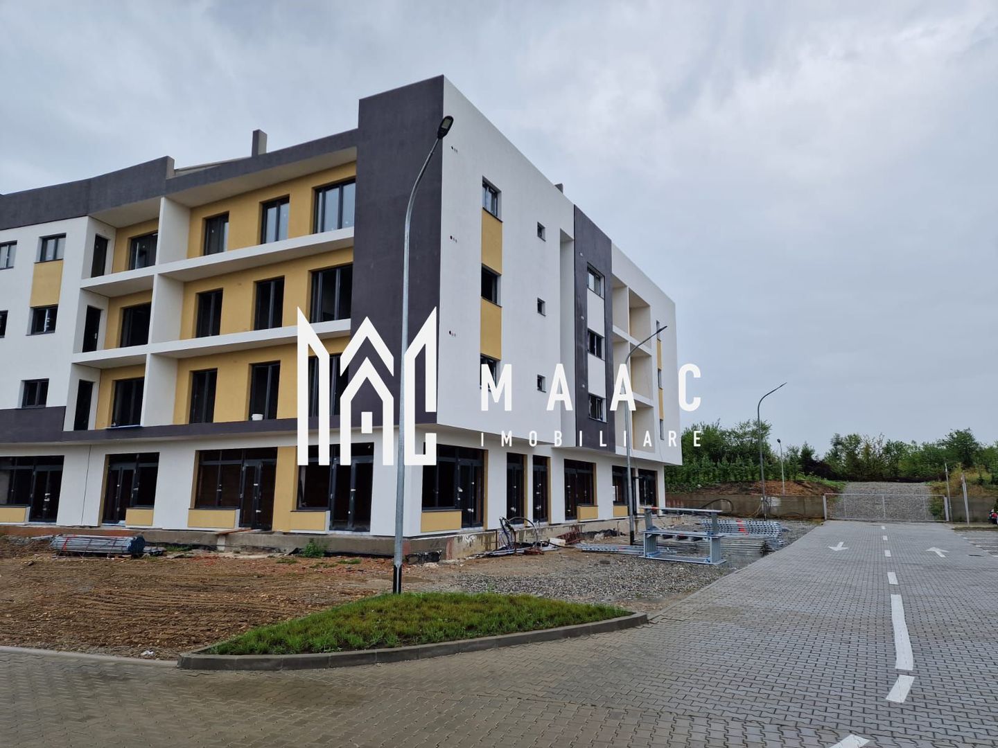 Apartament 2 Camere | Decomandat | Etaj 2 | Balcon | Parcare - Poză 15