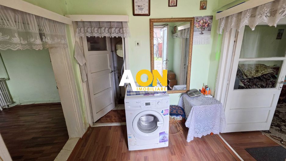 Casă veche cu 3 camere, 259 mp teren, la asfalt, zona Prefectura - Poză 2