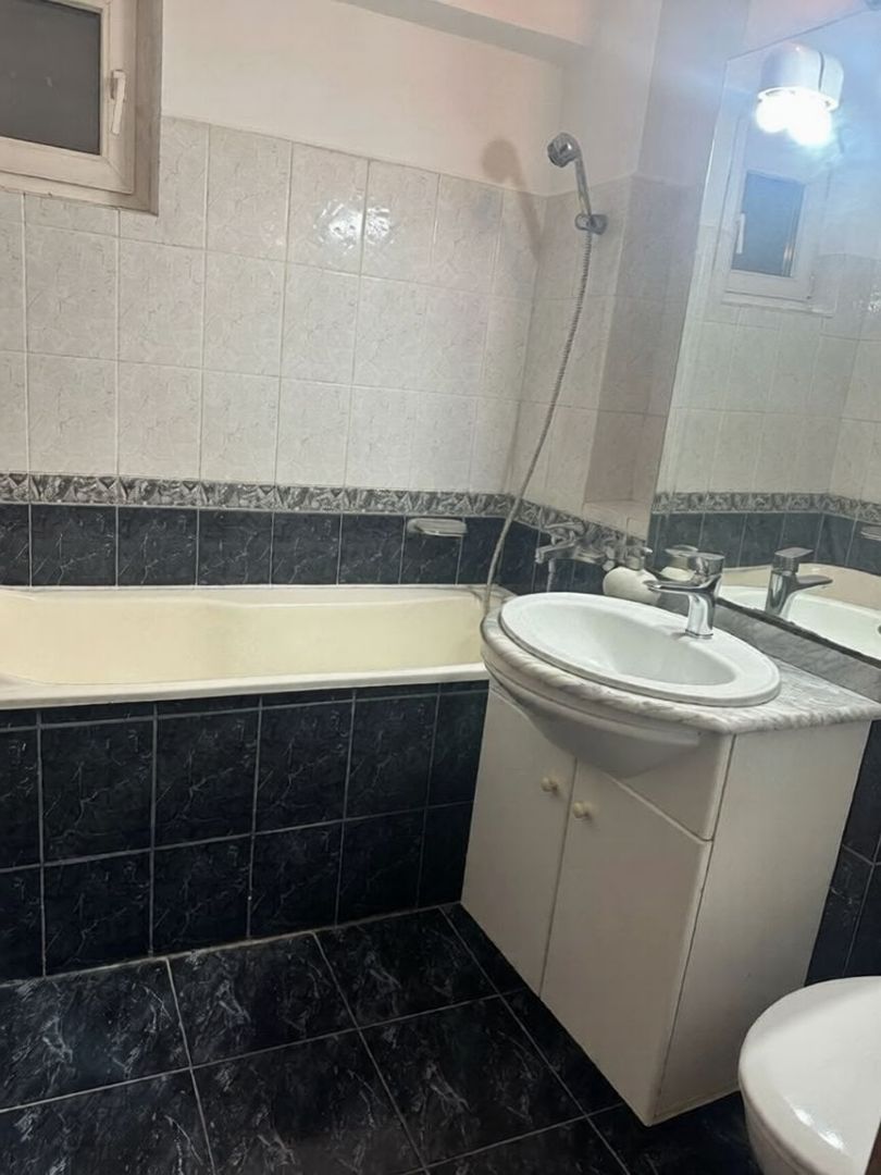 Apartament decomandat 3 camere - Poză 7