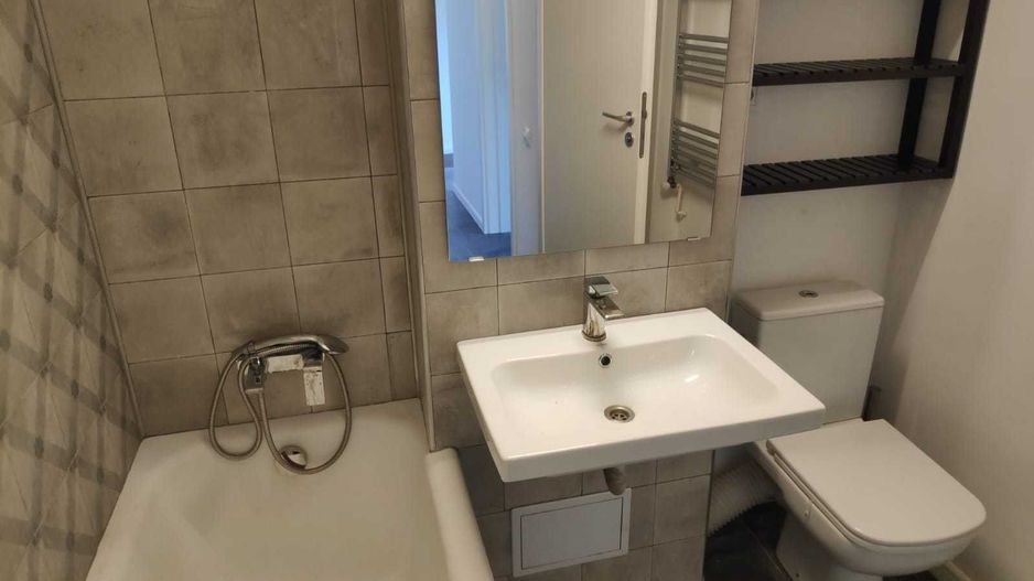 Inchiriez apartament 2 camere, Unirii, mobilat, centrala proprie - Poză 3
