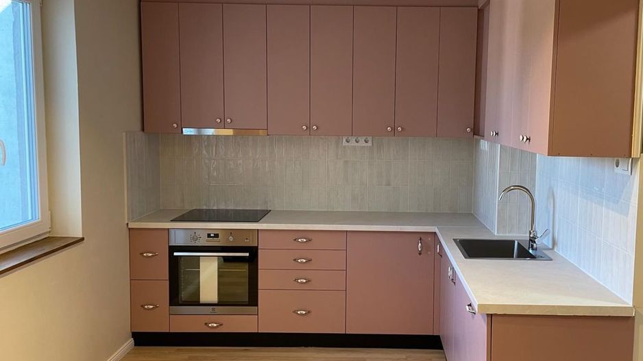 BRASADAS vinde ap 3 cam etaj 3/4 zona Burdea. - Poză 1