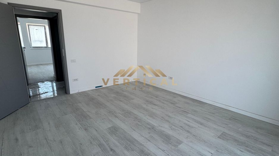 Vanzari Apartamente 2 Camere - Poză 2