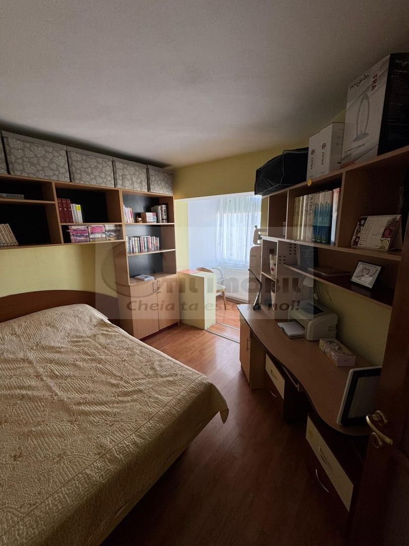 Apartament cu 3 camere – 71 m.p.- Nicolina 2, geam la baie - Poză 5