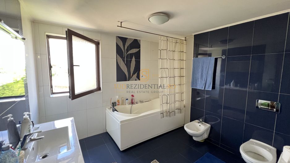 Apartament spațios 5 camere, 232 mp, mobilat și utilat modern, Popesti - Poză 7