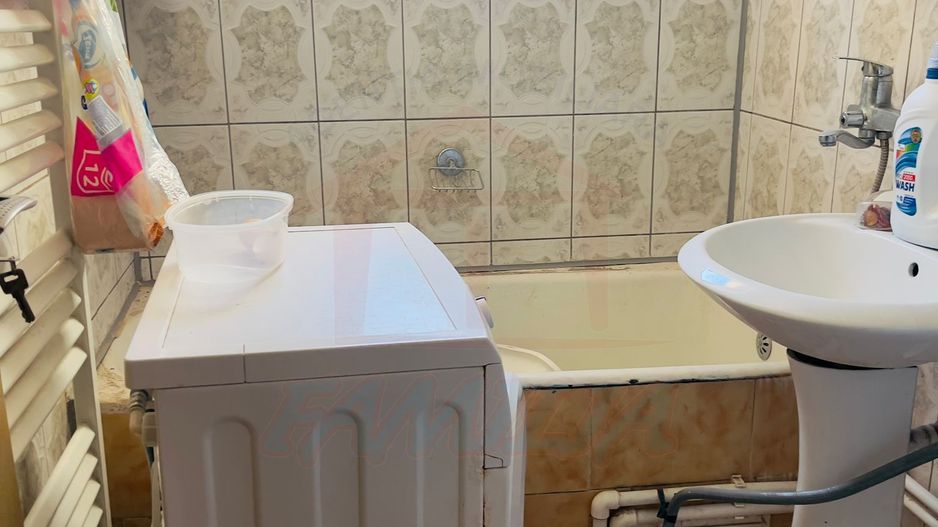 Apartament 2 camere, Faleza (P-uri)  Etaj 3, Vedere la Dunăre, Galati - Poză 2