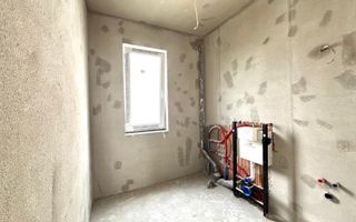 Casa individuala cu arhitectura deosebita, 170 000 Euro -  Sacalaz - Poză 7