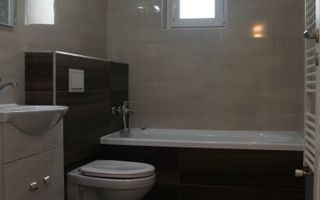 Timisoara - Giroc - Benzinaria ESSO, spatiu de depozitare generos. - Poză 14