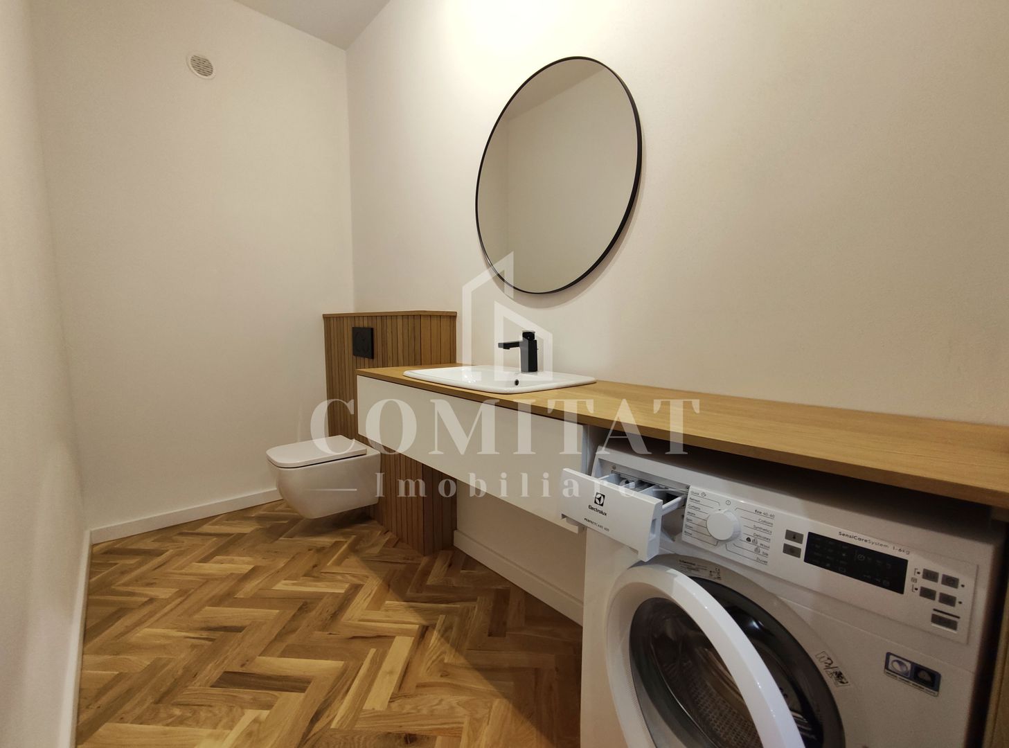 Apartament ultrafinisat în zona ultracentrală | Scară interioară - Poză 12