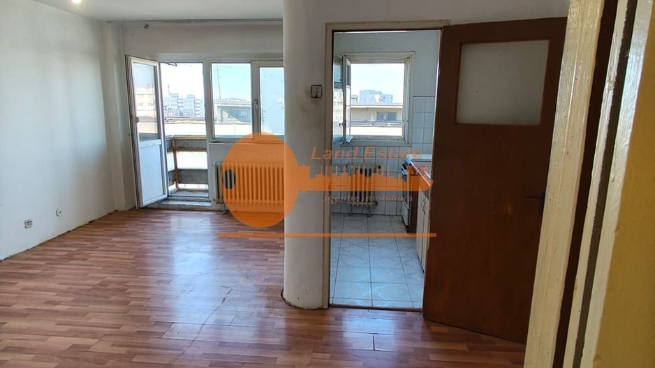 Garsoniera Gorjului-Bloc mixt(200 m metrou-1981) - Poză 2