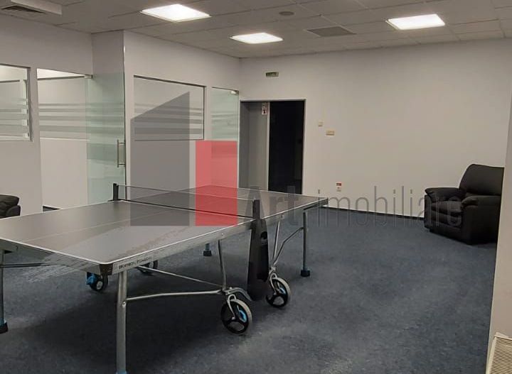 Spațiu Comercial de 140 mp –  Zona Moșilor (include apă, curent, gaz în chirie) - Poză 3