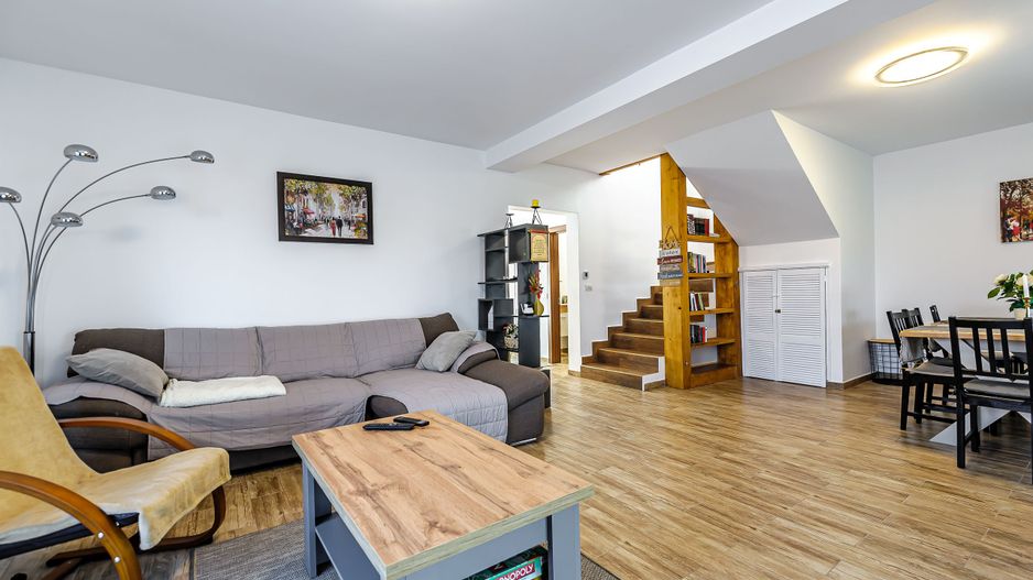 Casă cu mansardă, nouă, mobilată și utilată, în cartier Athena - Poză 6