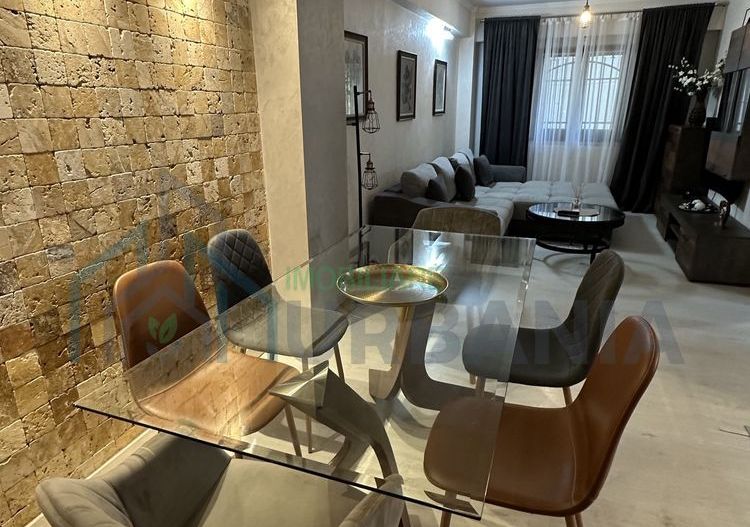 Inchiriez apartament 2 camere, ultracentral, langa Palas Campus, 500€ - Poză 1