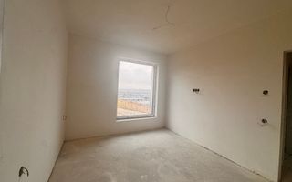 Duplex cu rooftop panoramic, garaj și curte proprie – cartier Voronet - Poză 15
