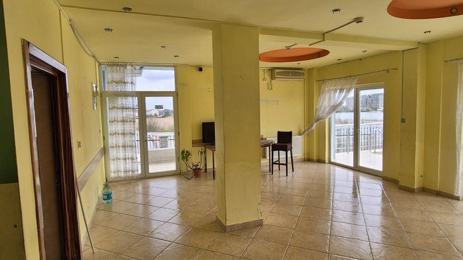 Vânzare Pensiune S+P+4 cu aviz ISU – Vedere Lac & Mare - Poză 4