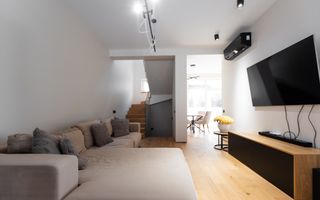 Chirie, casă, 2 nivele, 4 camere, str. Bujorilor, Centru - Poză 2