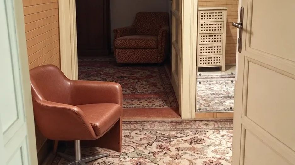 Apartament la casă cu curte proprie în zonă exclusivistă Sub Arini - Poză 8