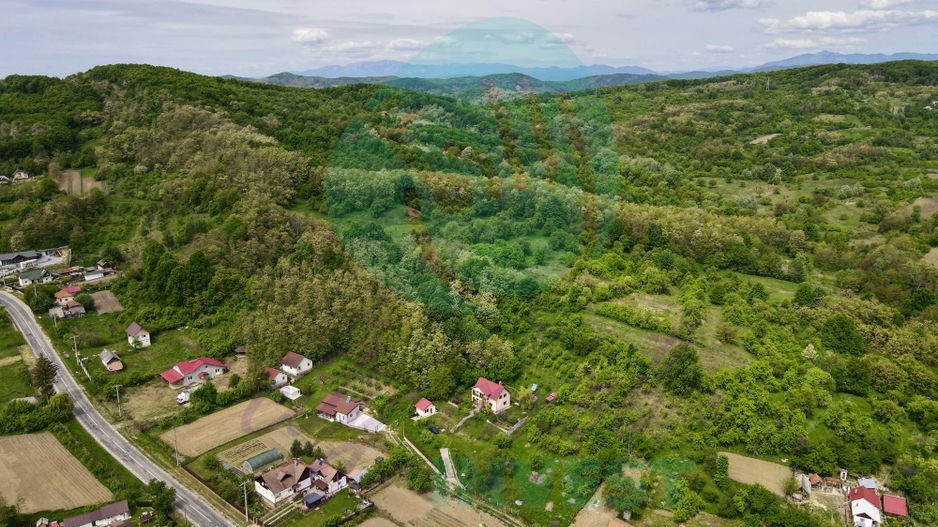 Oază de liniște și confort la poalele pădurii – Casa ta de vis! - Poză 13