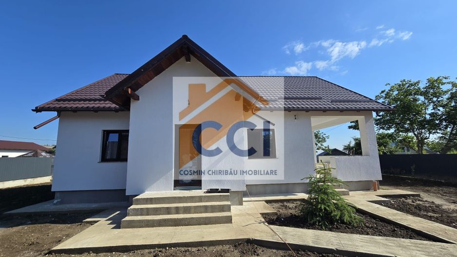 Casă Nouă Modernă de Vânzare –Sărata, Bacău,Confort, Spațiu și Liniste - Poză 1