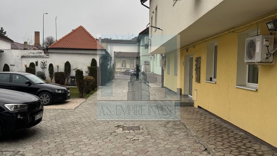 De inchiriat apartament 2 camere/ Centrul Istoric - Poză 9