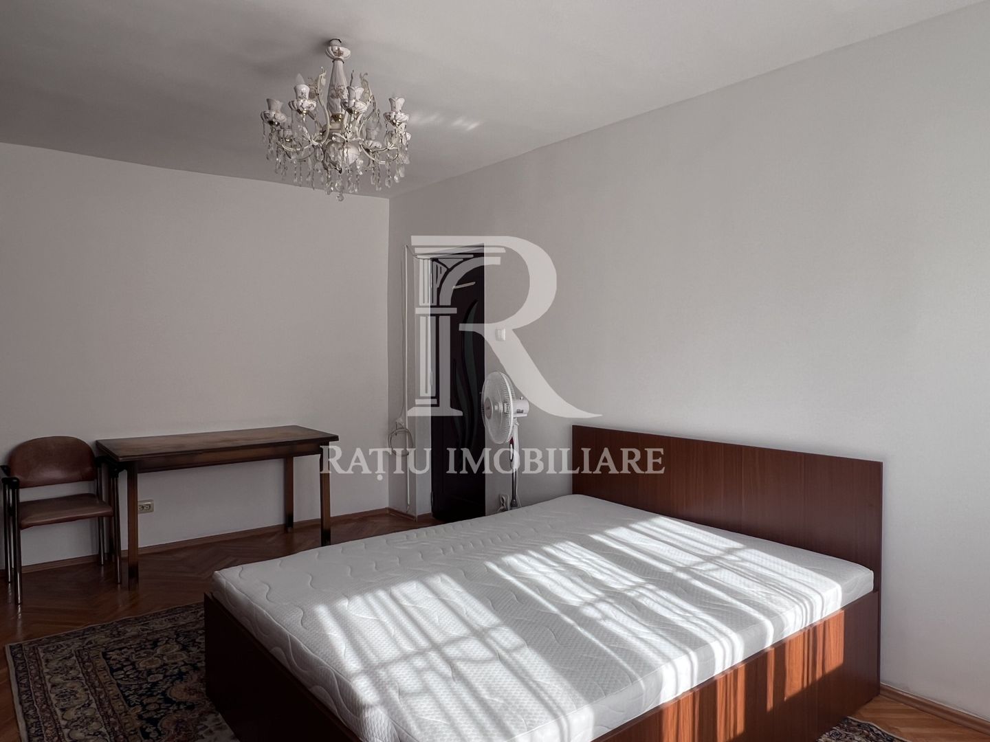 Apartament cu 3 camere | Costache Negruzzi | Decebal | Oradea - Poză 3