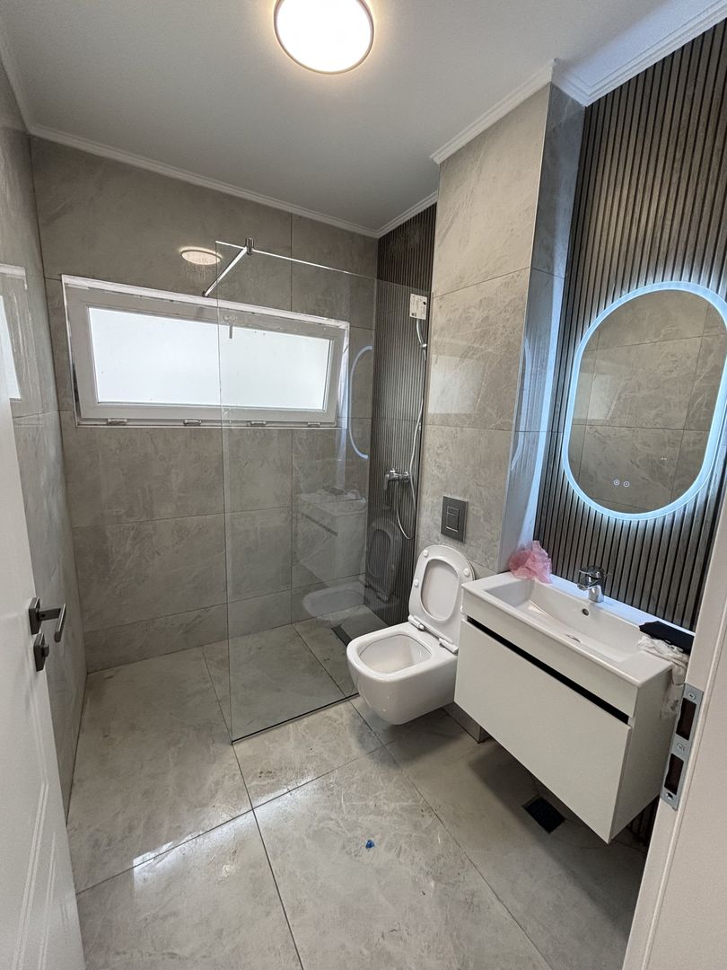Casă modernă de vânzare - calitate premium, toate utilitatile - Poză 11