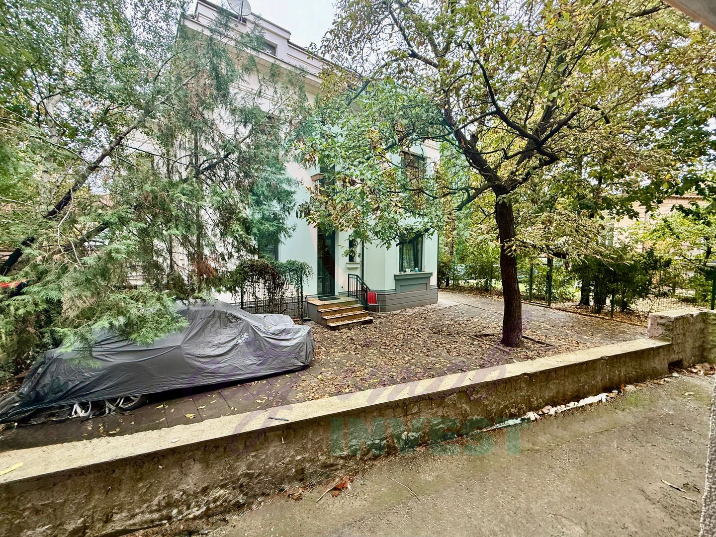 Proprietate cu farmec Art Deco în Cartierul Evreiesc cu multa verdeata - Poză 5