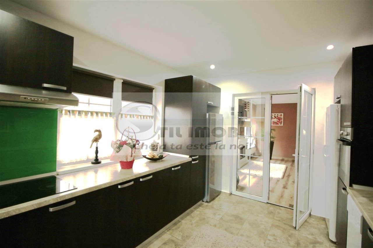 MIROSLAVA CASA EXCLUSIVISTA LA CHEIE LUX STIL MEDITERANEAN MOBILATA - Poză 27