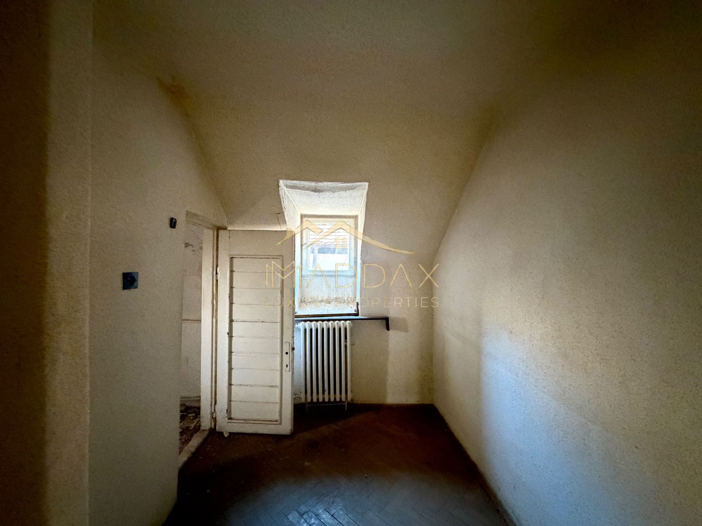 Vila cu 10 camere *540mp* // Zona Titulescu - Poză 41