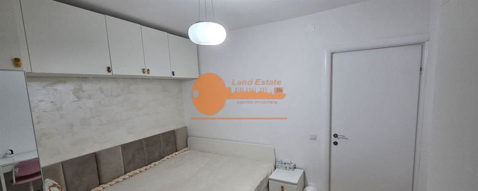 Apartament cu 4 camere in zona Politehnica - Poză 5