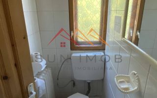 Vila de vanzare, teren 3100 mp, 7 camere, 6 grupuri sanitare, 3 CT, an 1997 - Poză 47