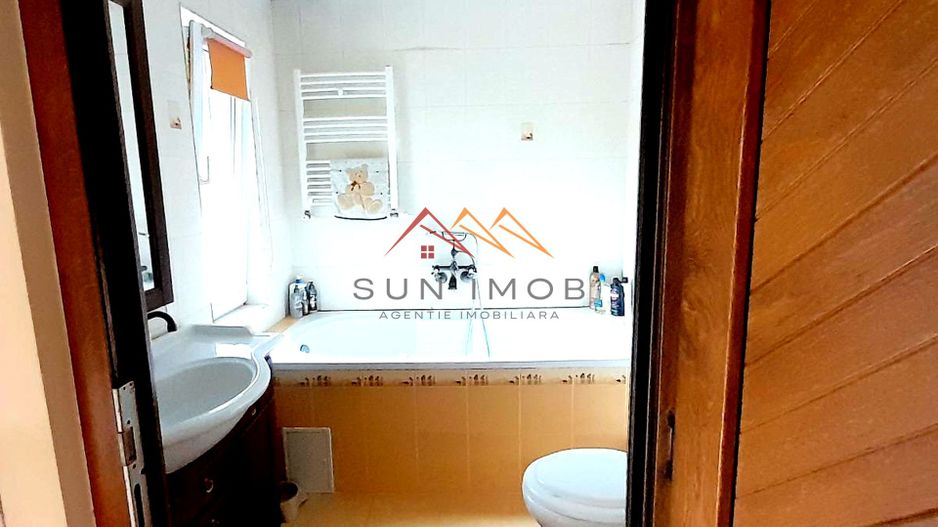 Casa 5 camere, D+P+M, ultracentral, zona deosebita, Campina, Prahova - Poză 12