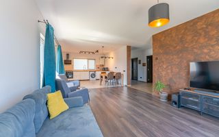 Casă Individuală de Închiriat, Încălzire în Pardoseală, Teren 400 mp - Poză 4