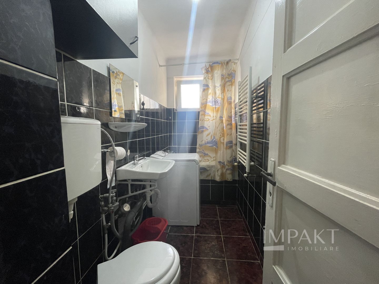 Apartament cu 2 camere in zona centrală - Poză 7