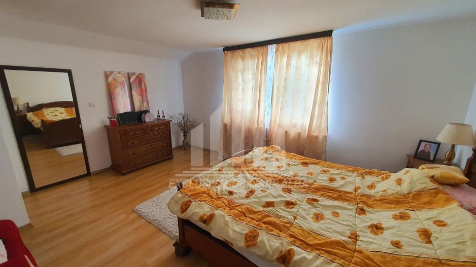 Casa de vanzare, zona Lidl din Cetate - Poză 3