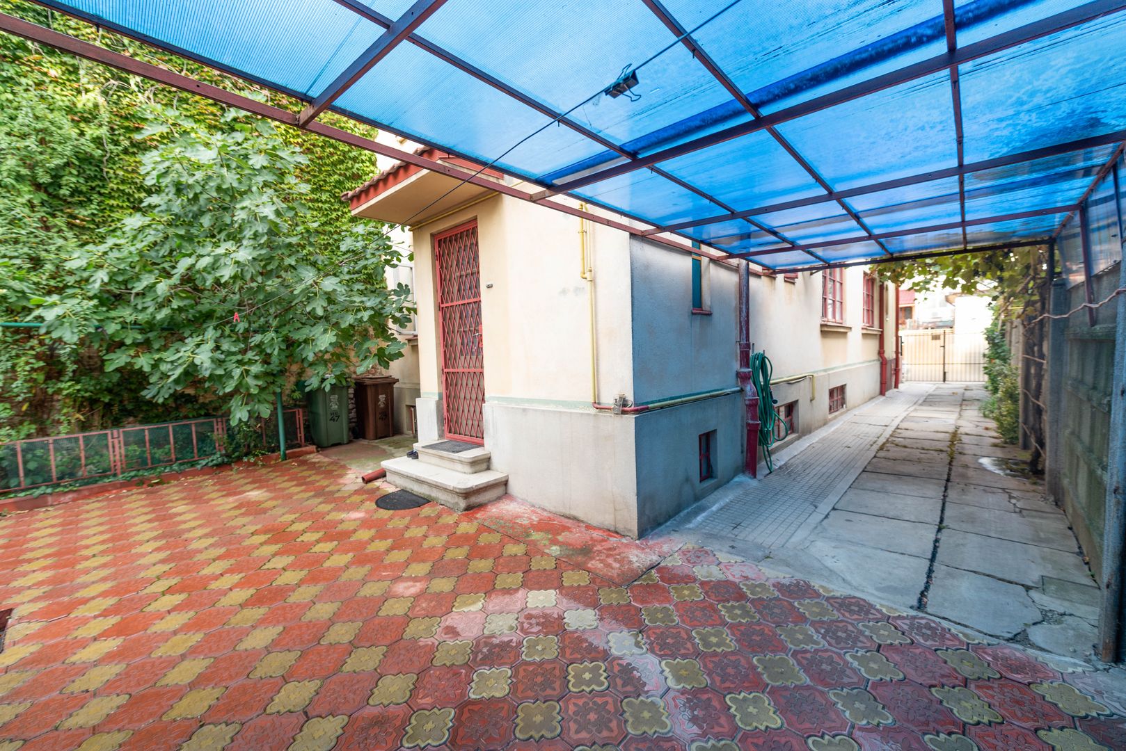Casa de vanzare, 138 mpu, 244 teren, curte, garaj, Cartierul Domenii - Poză 31