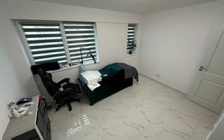 Apartament 3 camere decomandat--Rond Pacurari - Poză 2