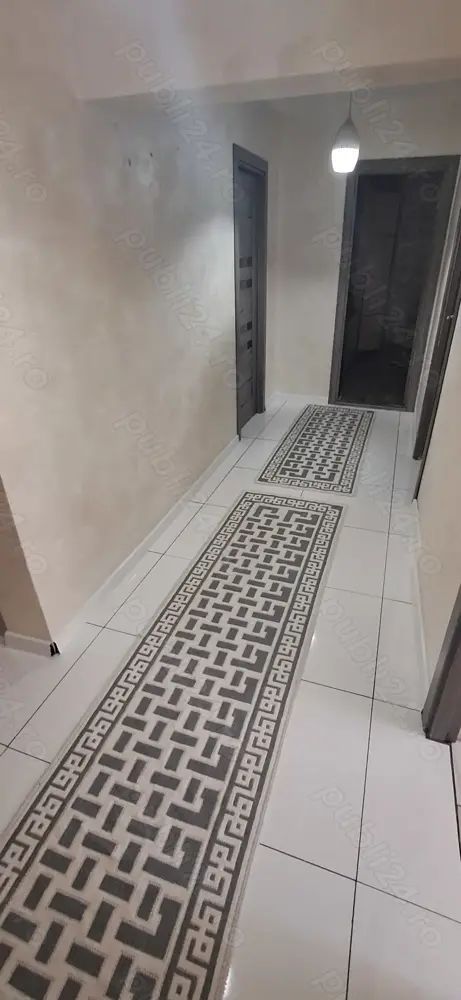 De vânzare apartament 3 camere – Focșani, Str. Lupeni nr. 8 - Poză 2