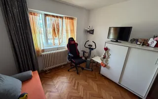 Apartament 3 camere, decomandat  - zona Cetate - Poză 11
