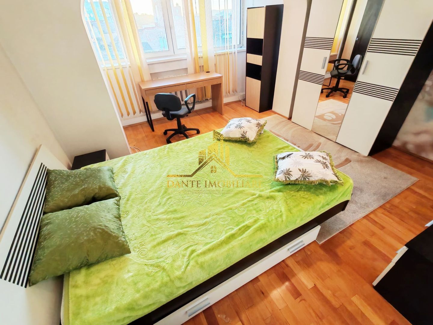3 camere, decomandat, modern, balcon, zona Centrala, Pta Cipariu - Poză 14