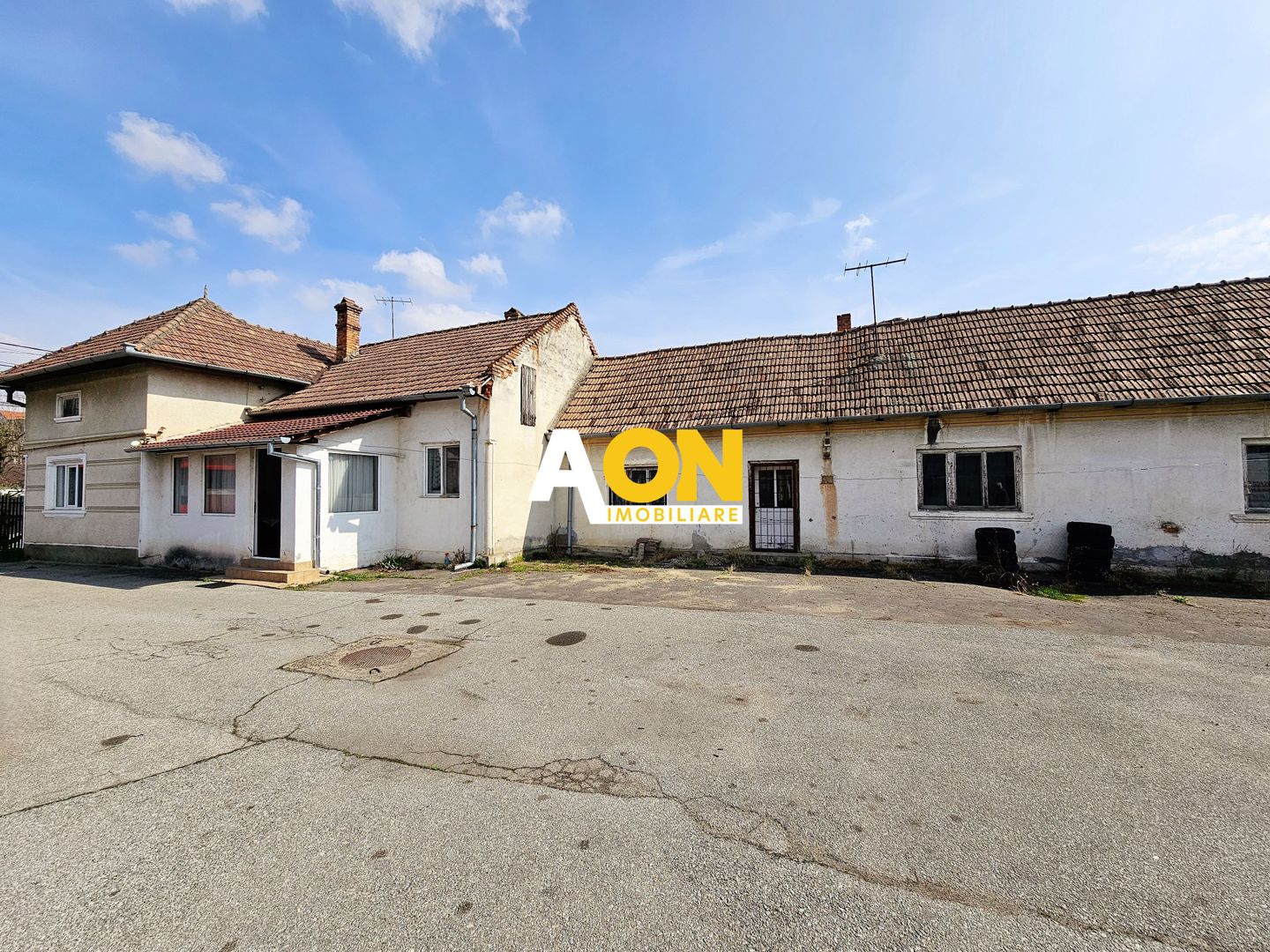 Casa 6 camere, garaj dublu, 1118 mp teren, ultracentral - Poză 1