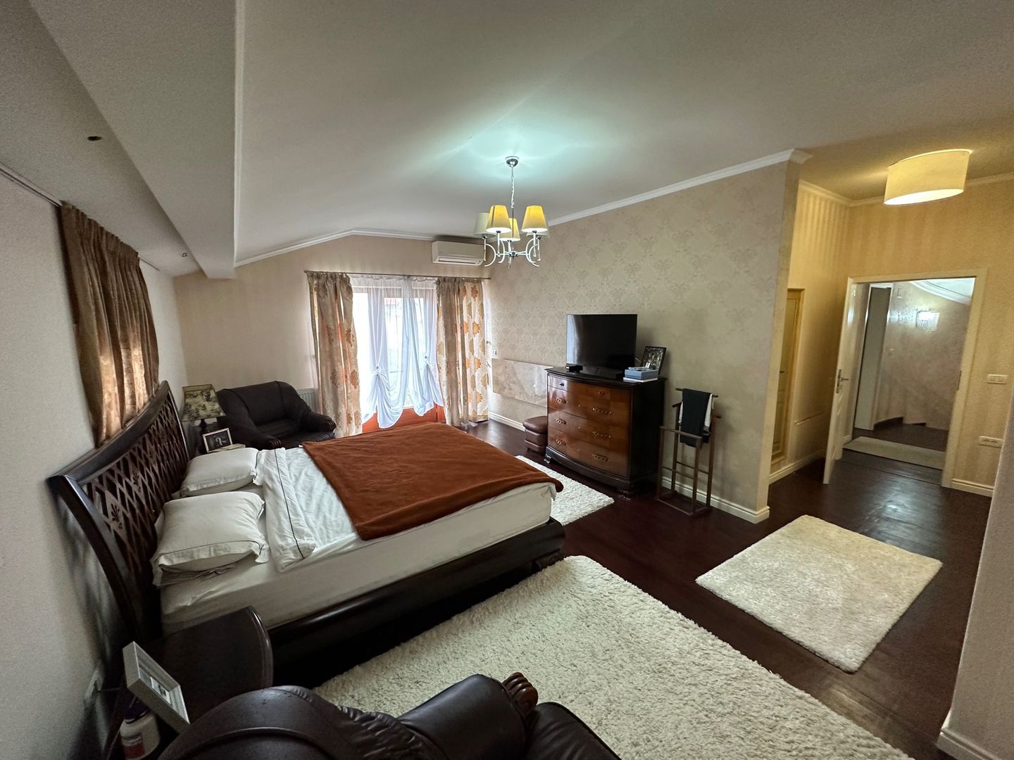 Casa la artera pretabilă Clinica medicala / birouri - Poză 10