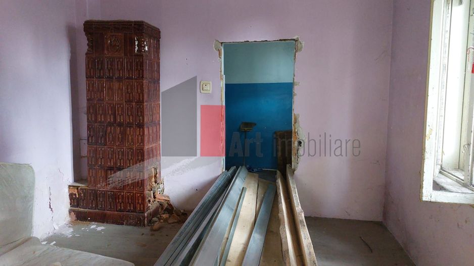 Casa "SARRERA" singur curte, multiple posibilitati, birou/comercial/rezidential - Poză 5