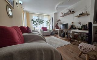 Apartament cu 3 camere  de vanzare - B dul 1 Mai - Poză 8