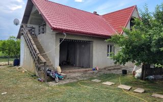 Casă de vânzare în Tăutești, la 14 km de Rond Copou, Breazu - Poză 3