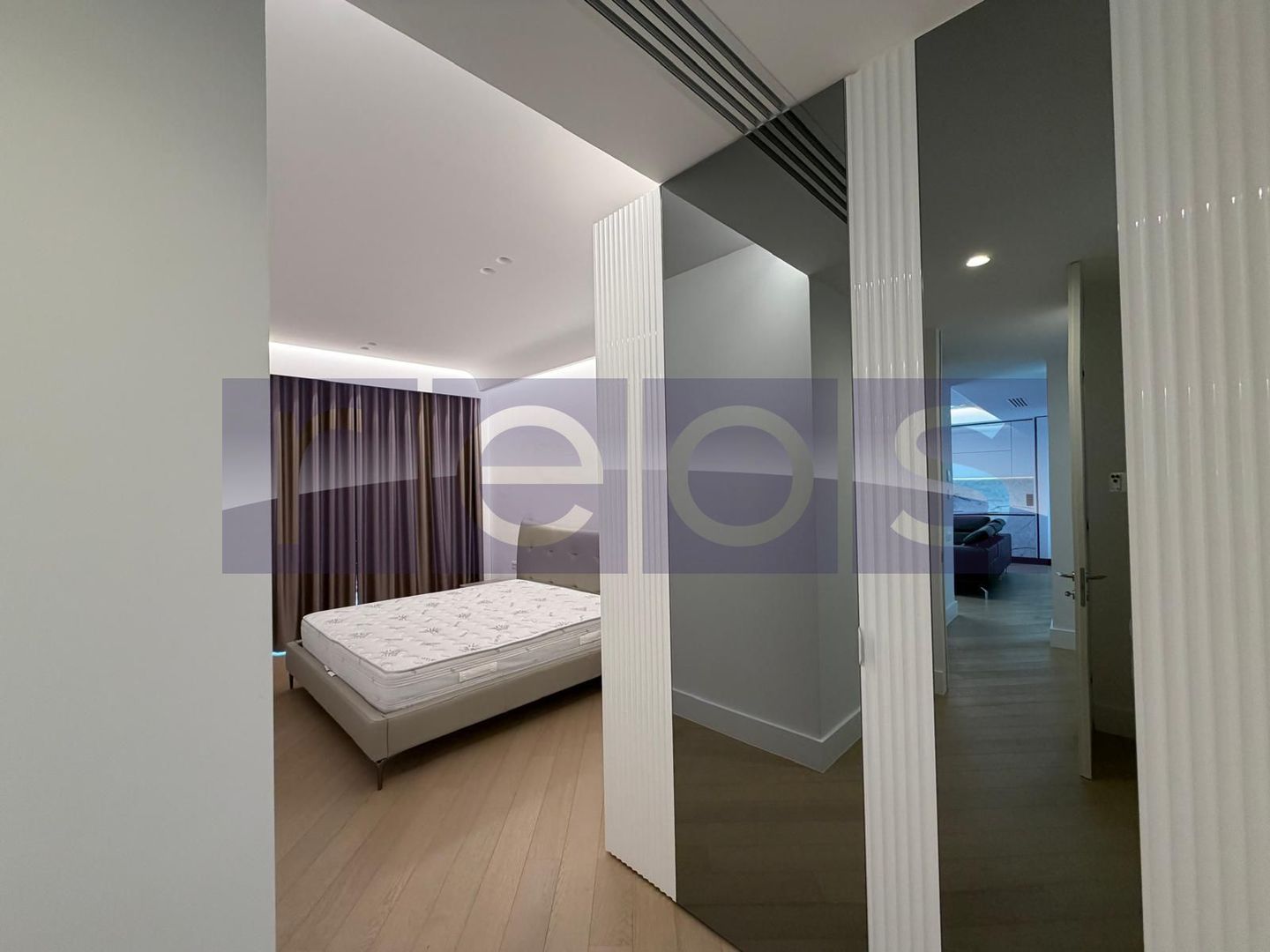 VANZARE APARTAMENT 101MP | 3 CAMERE | MOBILAT-UTILAT LUX | TERASA 26MP - Poză 23