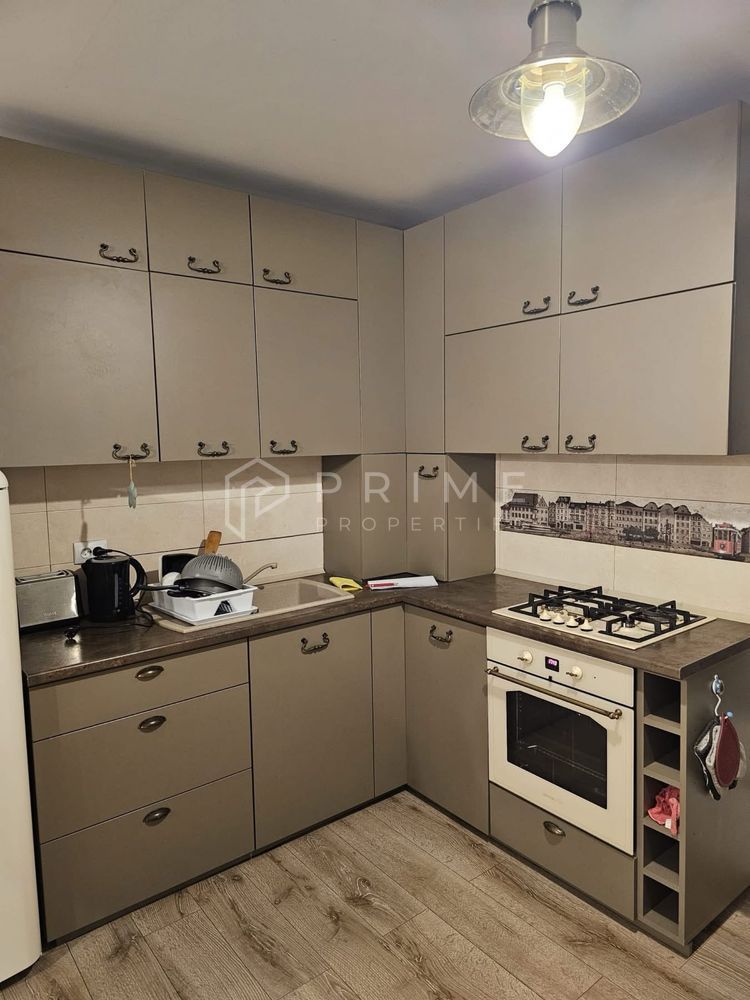 Apartament cu mansardă, 2 camere de închiriat – zona 7 Noiembrie - Poză 1
