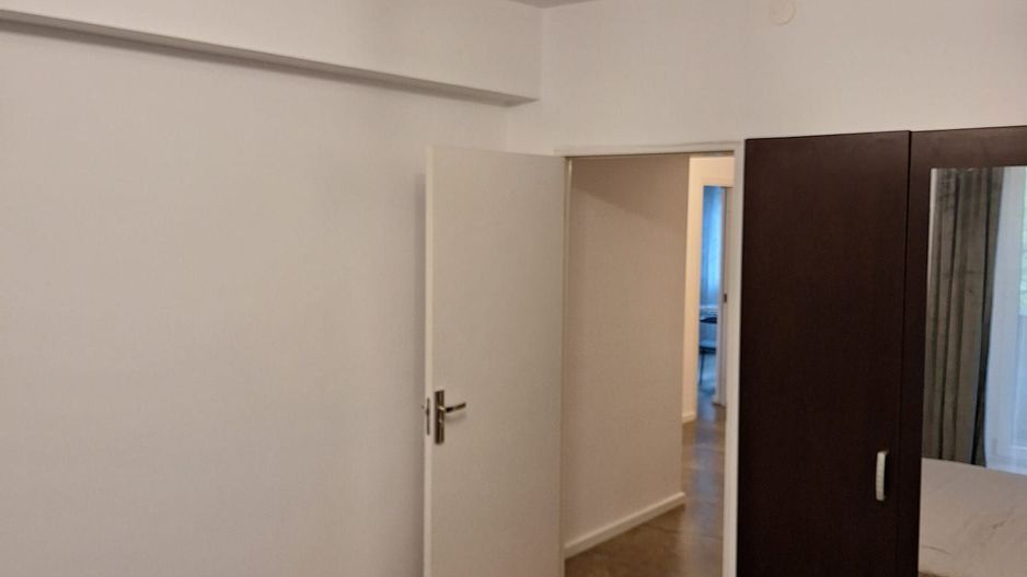 Apartament cu 2 camere , zona piata centrala - Poză 7
