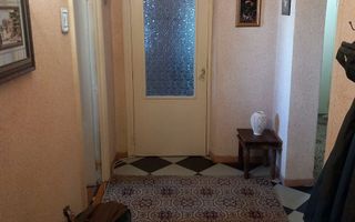 Vand apartament 3 camere, decomandat, in zona ultracentrala - Poză 9