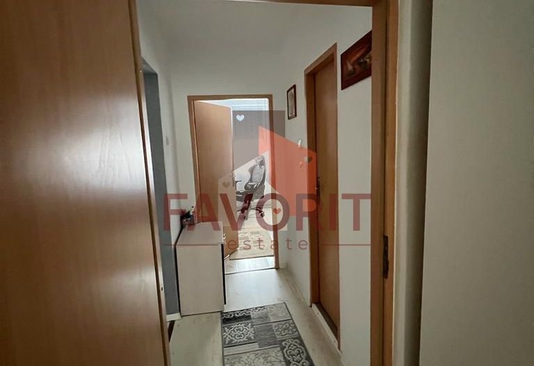 Centrala proprie. Complet renovat. Mobilat si utilat. - Poză 7
