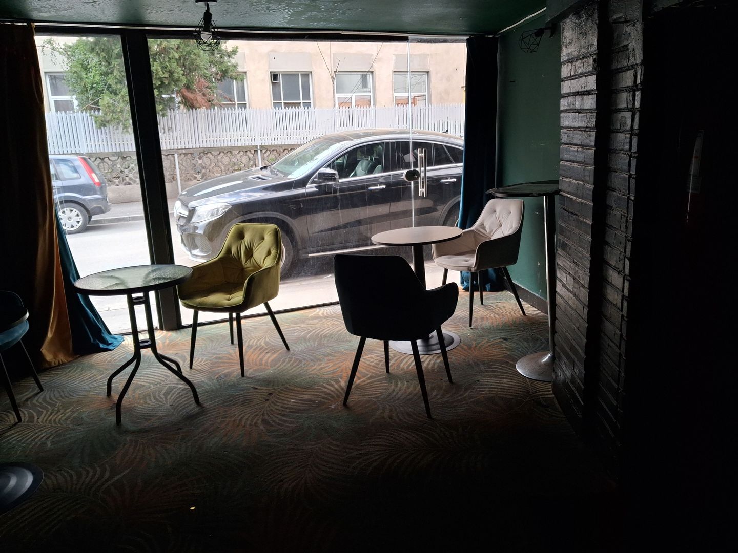 BRASADAS inchiriaza spatiu comercial stradal cu 3 intrari. - Poză 8